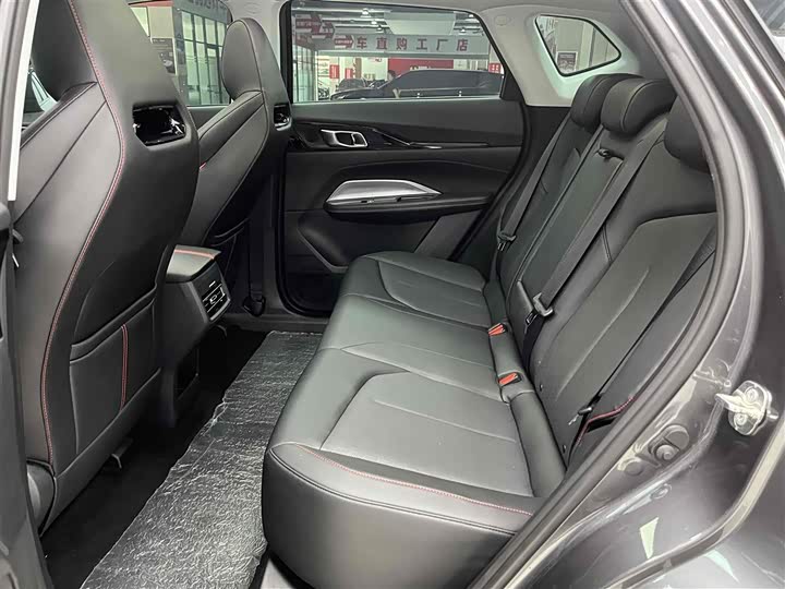 Фото 15 - Changan Oshan Z6