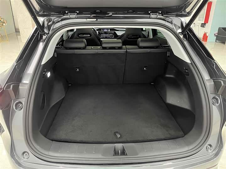 Фото 17 - Changan Oshan Z6