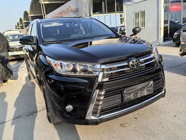 Фото 3 - Toyota Highlander
