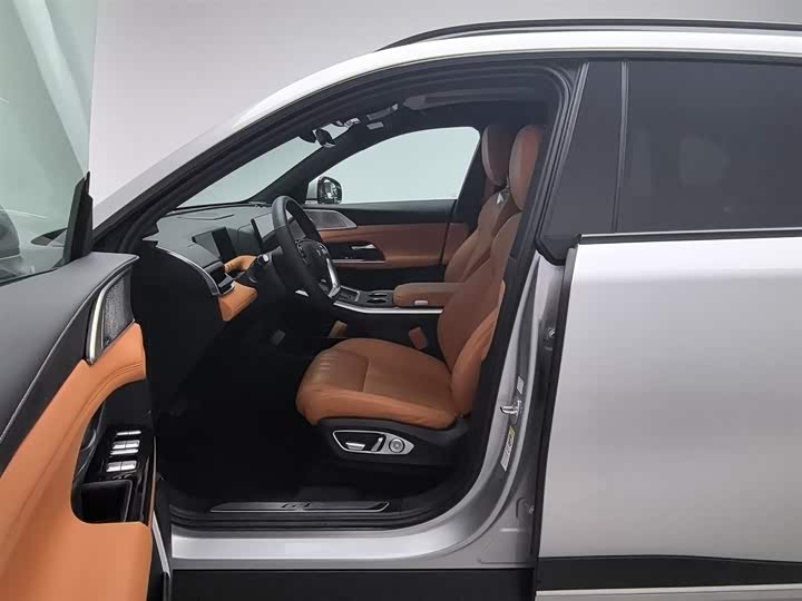 Фото 10 - XPeng G9