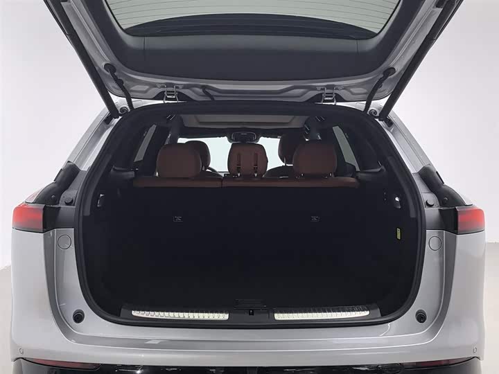 Фото 16 - XPeng G9