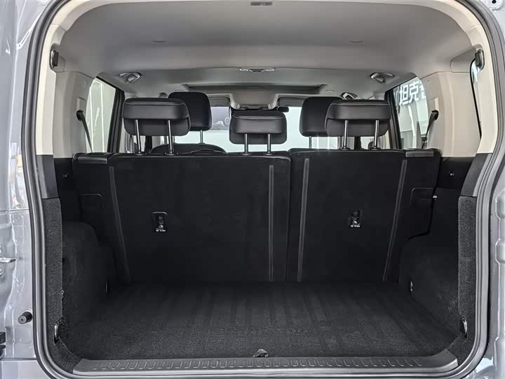 Фото 16 - Tank 300