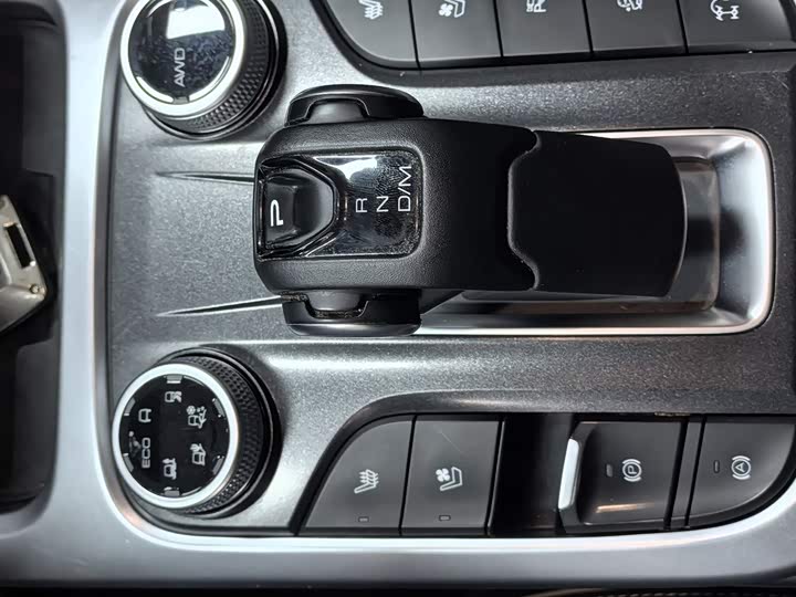 Фото 8 - Tank 300