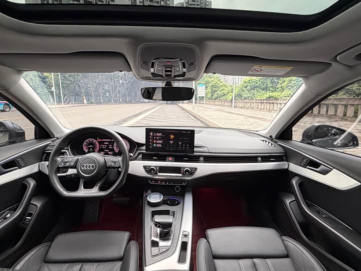 Фото 10 - Audi A4L