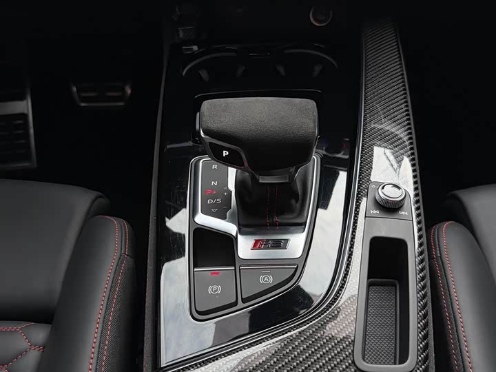 Фото 12 - Audi RS 4