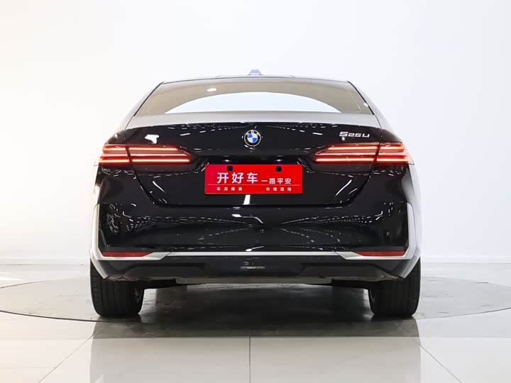 Фото 4 - BMW 5 Series