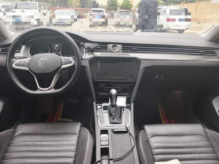 Фото 13 - Volkswagen Magotan