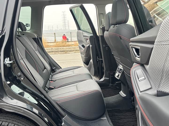 Фото 12 - Subaru Forester