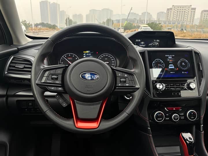 Фото 14 - Subaru Forester