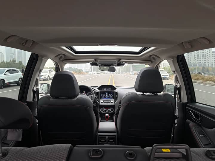Фото 23 - Subaru Forester