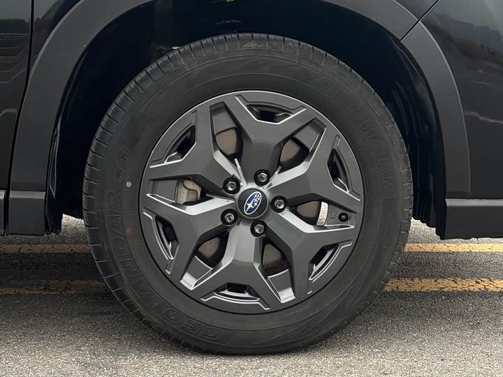 Фото 25 - Subaru Forester