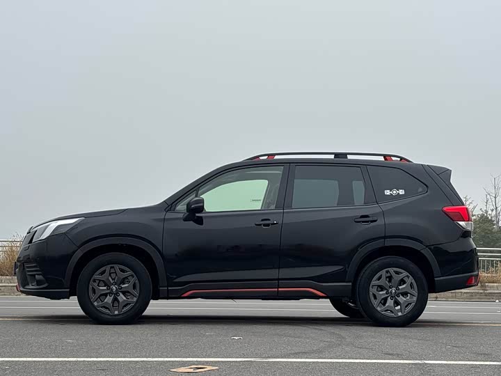 Фото 4 - Subaru Forester