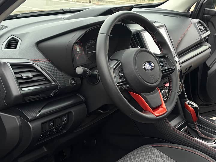 Фото 9 - Subaru Forester