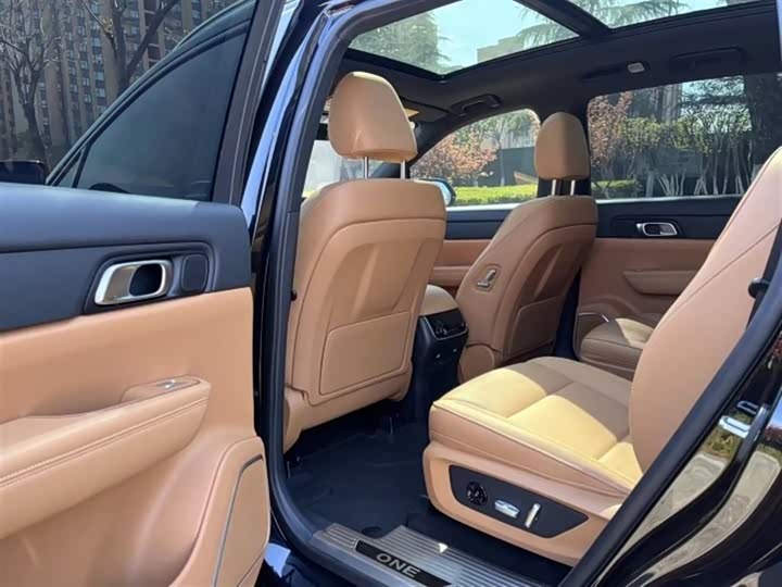 Фото 6 - LiXiang One