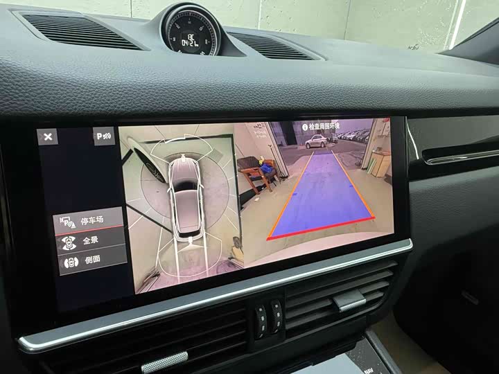 Фото 11 - Porsche Cayenne