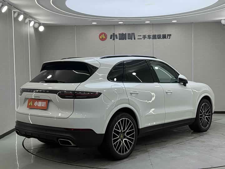 Фото 23 - Porsche Cayenne