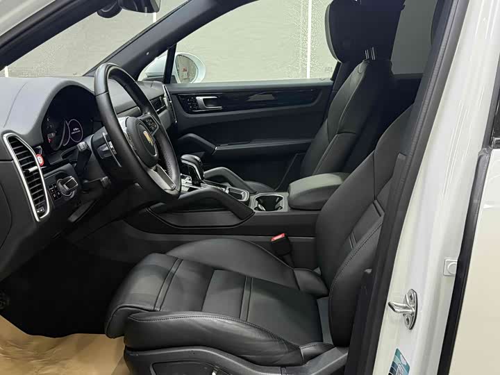 Фото 6 - Porsche Cayenne