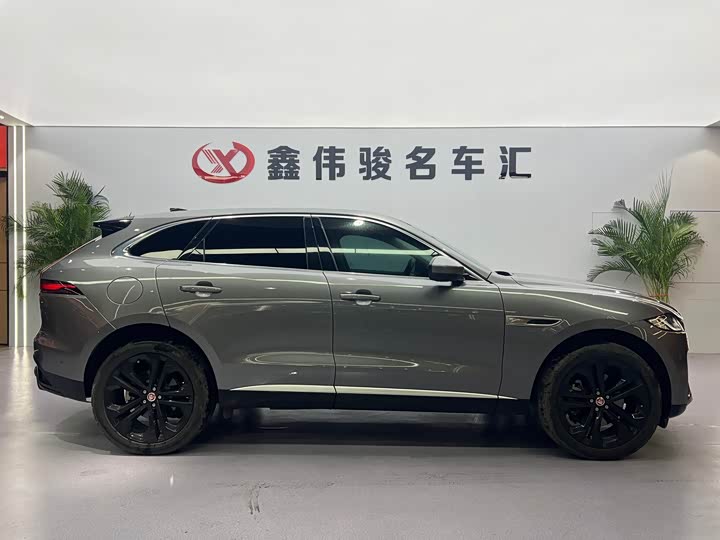 Фото 5 - Jaguar F-Pace