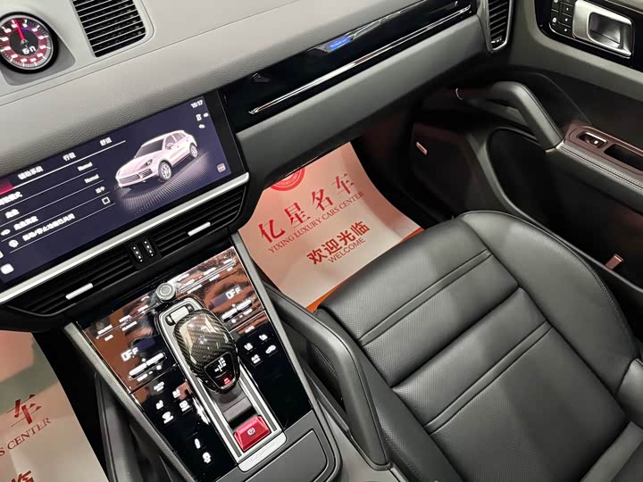 Фото 15 - Porsche Cayenne