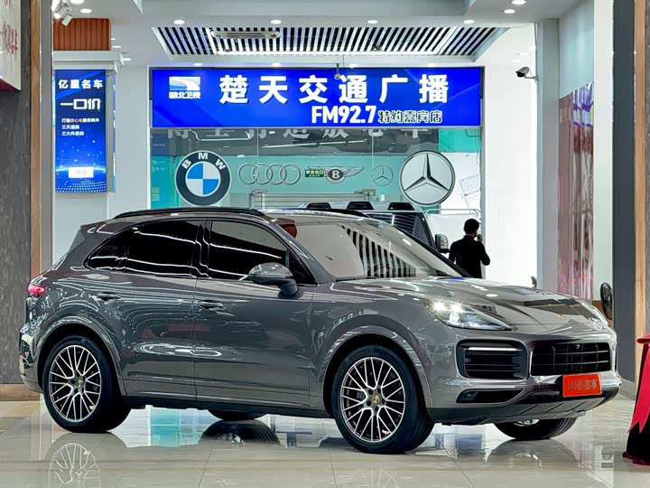 Фото 4 - Porsche Cayenne