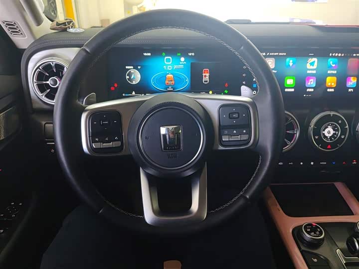 Фото 11 - Tank 300