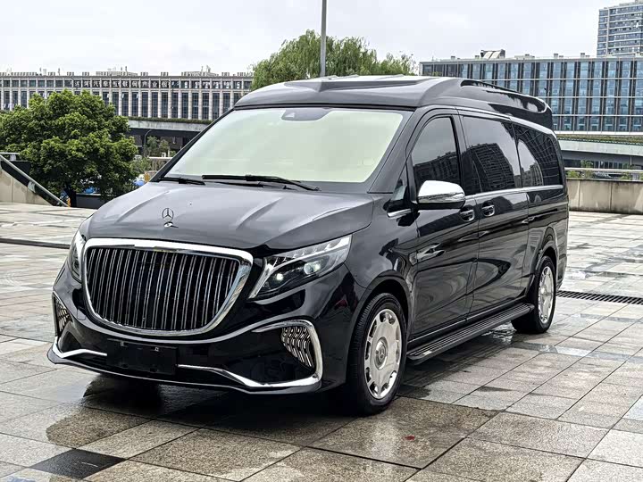 Фото 1 - Mercedes-Benz V-Class