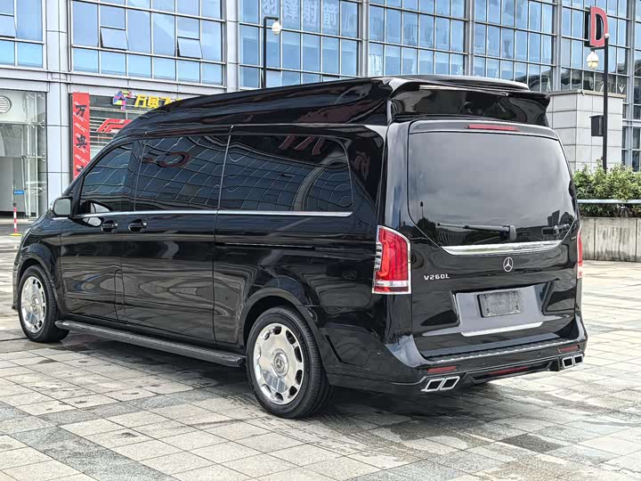 Фото 4 - Mercedes-Benz V-Class