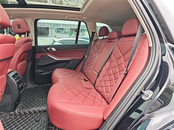 Фото 25 - BMW X5