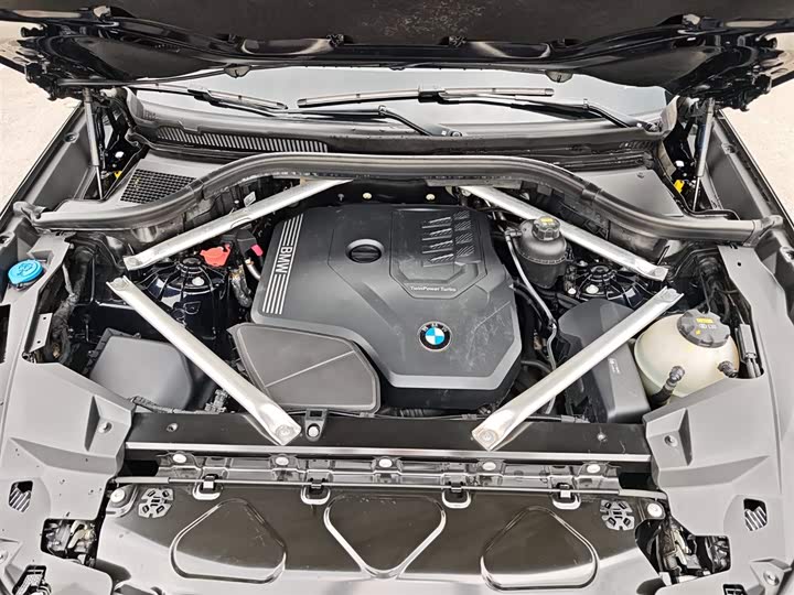 Фото 32 - BMW X5