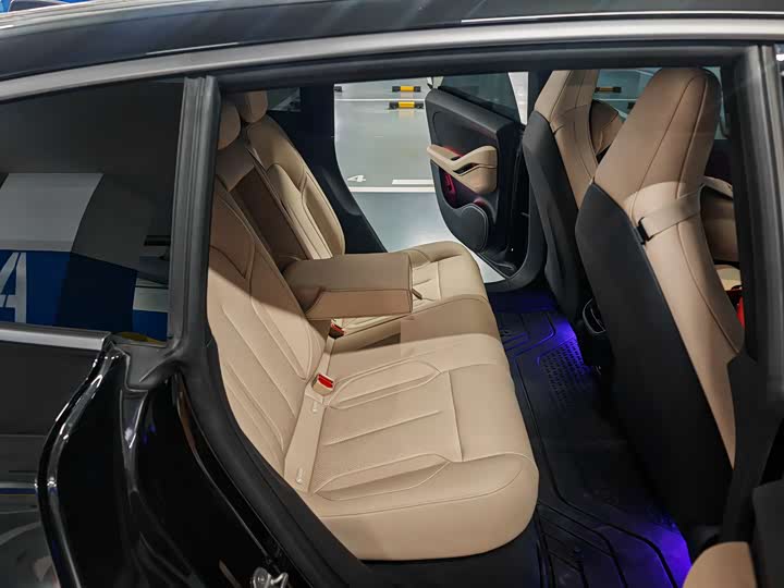 Фото 6 - Nio ET5T