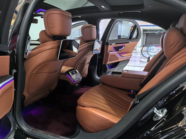 Фото 6 - Mercedes-Benz S-Class