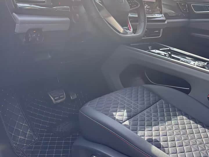 Фото 8 - Volkswagen Teramont X