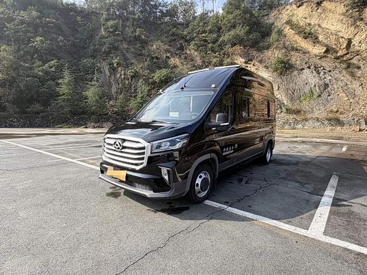 Фото 1 - Maxus V90