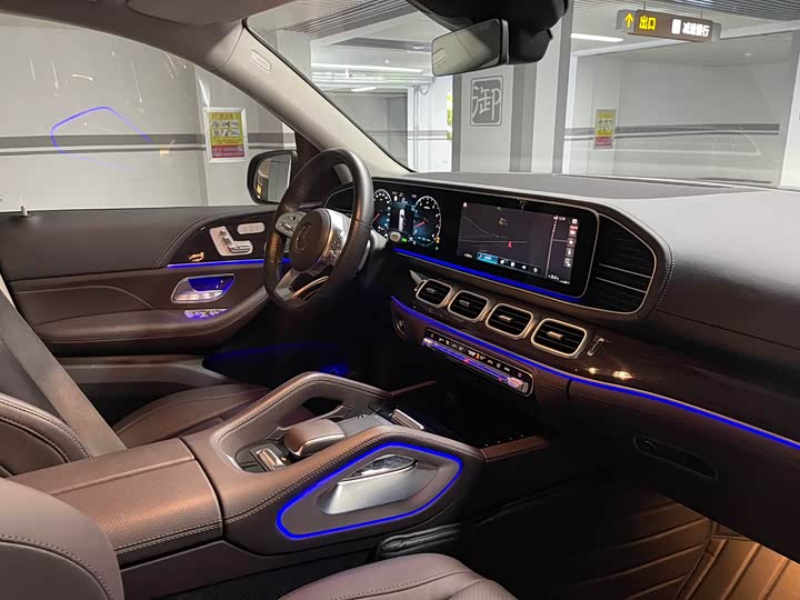 Фото 21 - Mercedes-Benz GLS-Class