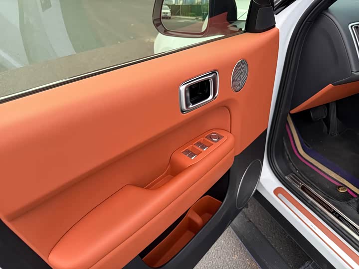 Фото 11 - LiXiang L6