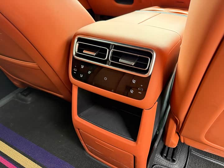 Фото 19 - LiXiang L6