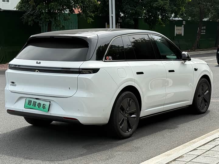 Фото 6 - LiXiang L6