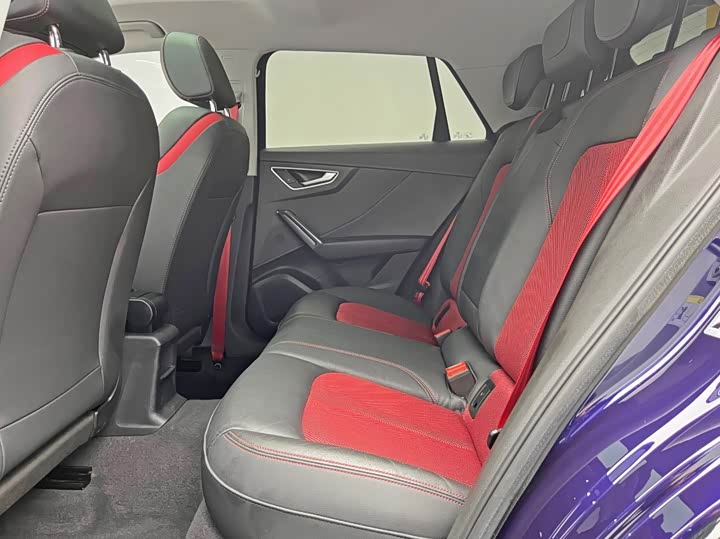 Фото 17 - Audi Q2L