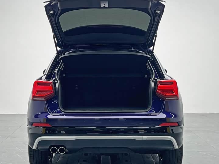 Фото 19 - Audi Q2L