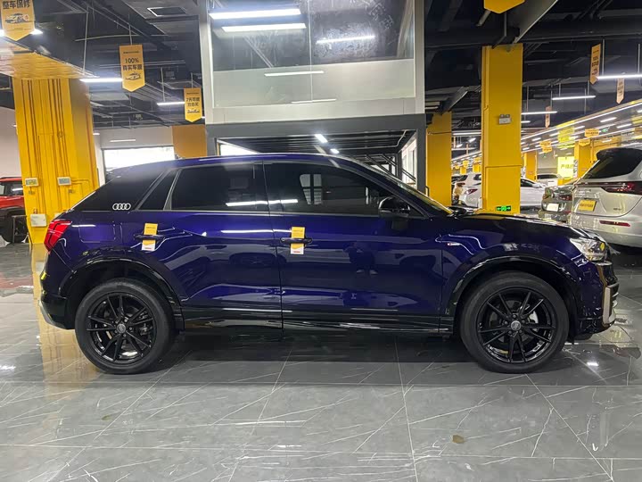 Фото 3 - Audi Q2L