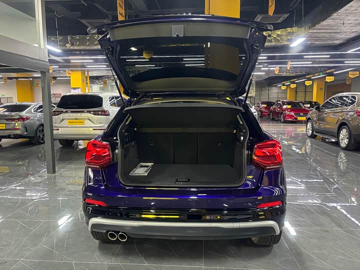 Фото 7 - Audi Q2L