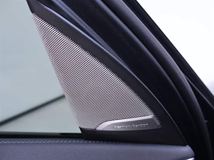 Фото 18 - BMW X3