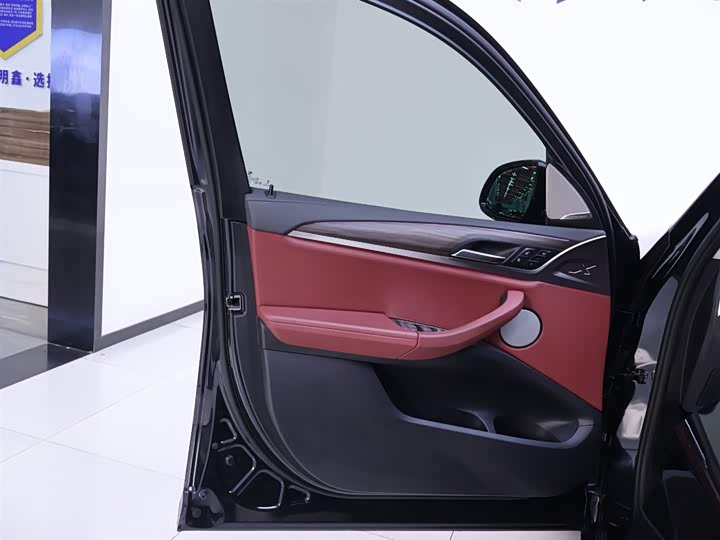 Фото 19 - BMW X3