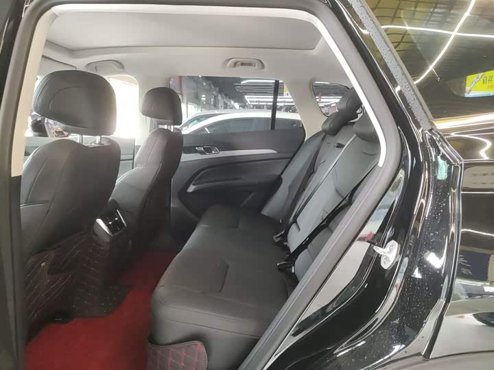 Фото 17 - Ford Equator Sport