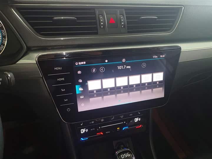 Фото 13 - Skoda Superb