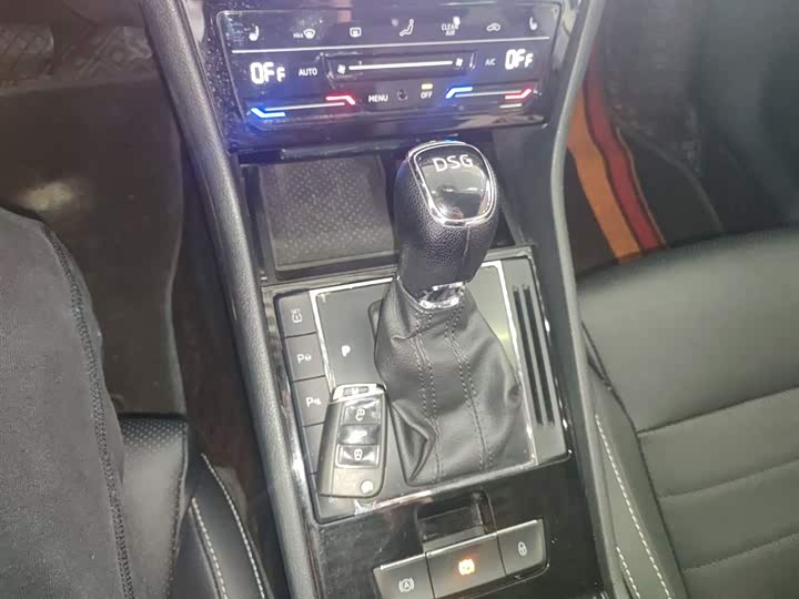 Фото 14 - Skoda Superb