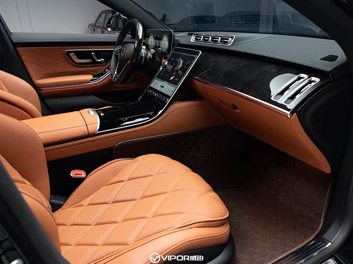 Фото 10 - Mercedes-Benz Maybach S-Class