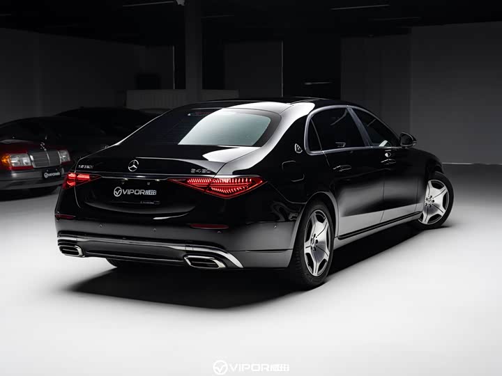 Фото 4 - Mercedes-Benz Maybach S-Class