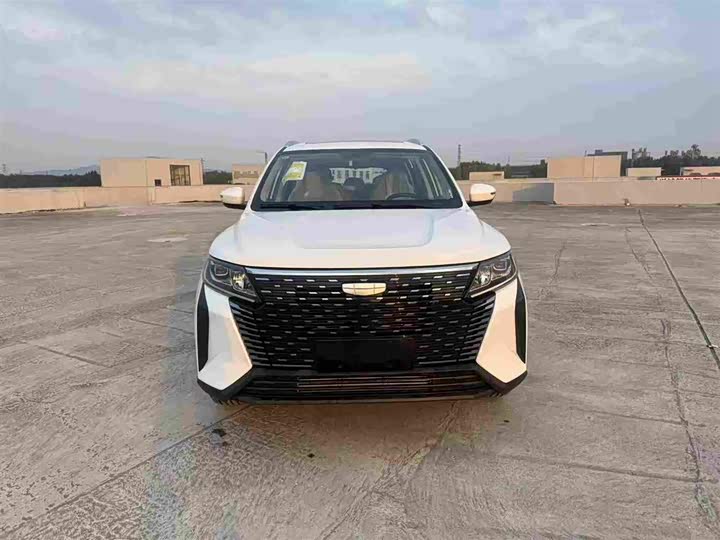 Фото 2 - Geely Okavango Pro