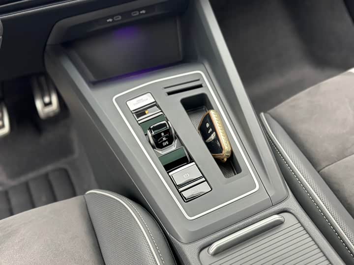 Фото 12 - Volkswagen Golf